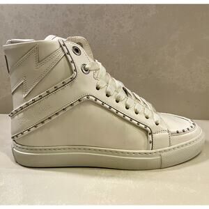 NEW Women's ZV1747 High Flash Studded Trim High Top Sneakers 6.5